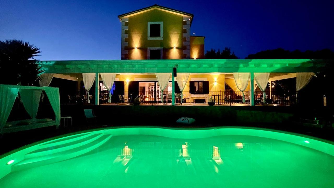 Borgo Del Nespolo Bed & Breakfast Peschici Exterior photo