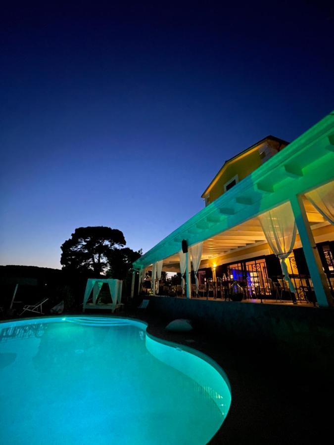 Borgo Del Nespolo Bed & Breakfast Peschici Exterior photo