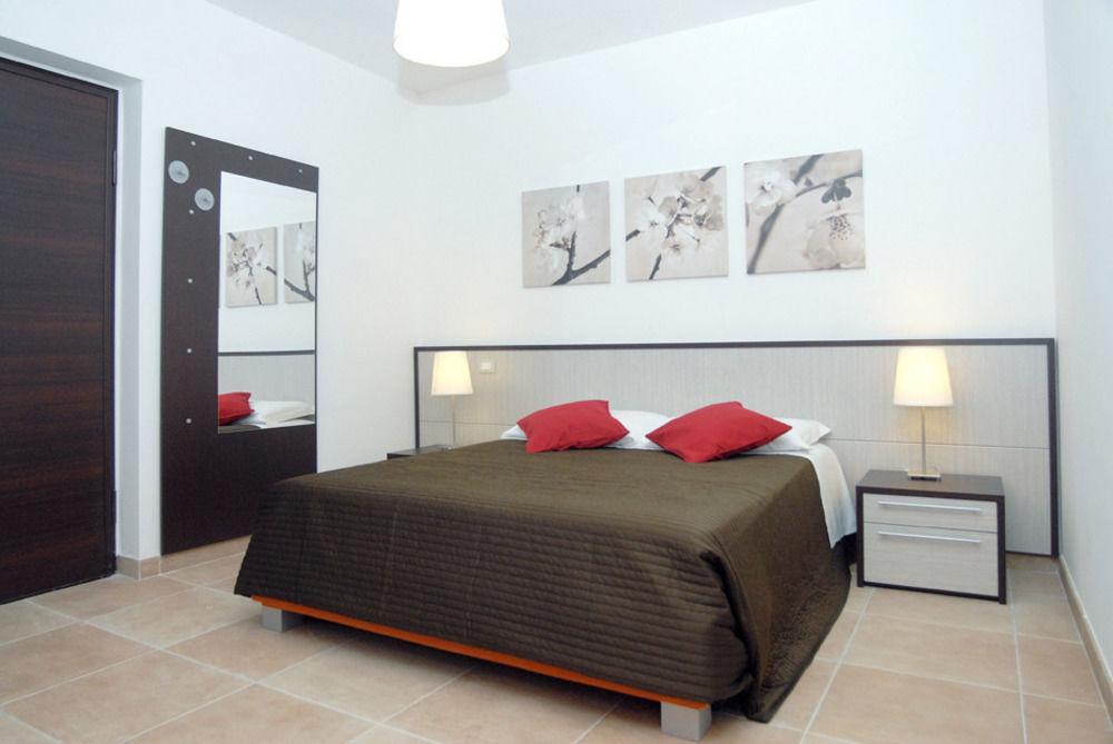 Borgo Del Nespolo Bed & Breakfast Peschici Exterior photo